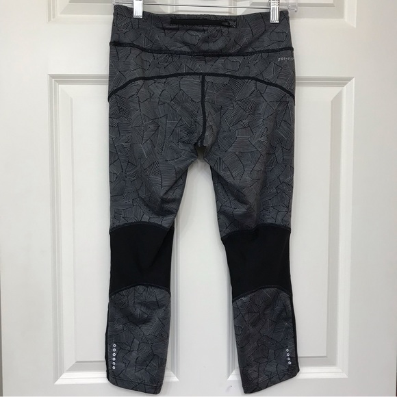 Nike Dri-Fit Racer 3.0 Running Crop Leggings Small - Picture 2 of 12